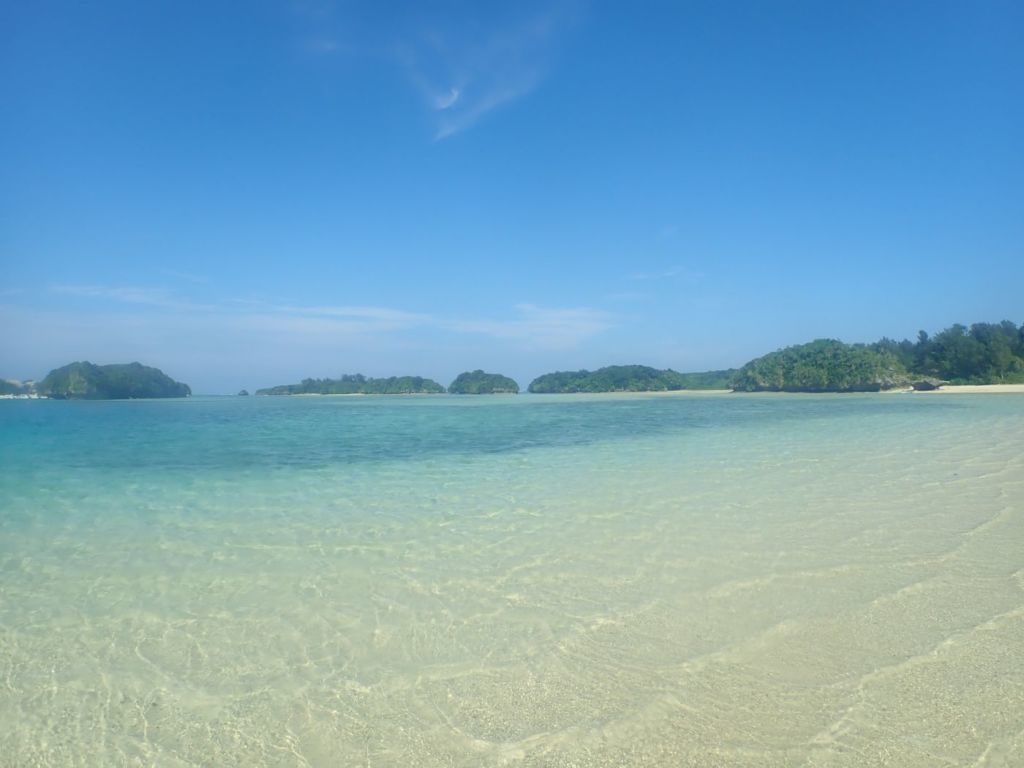 川平湾の無人島